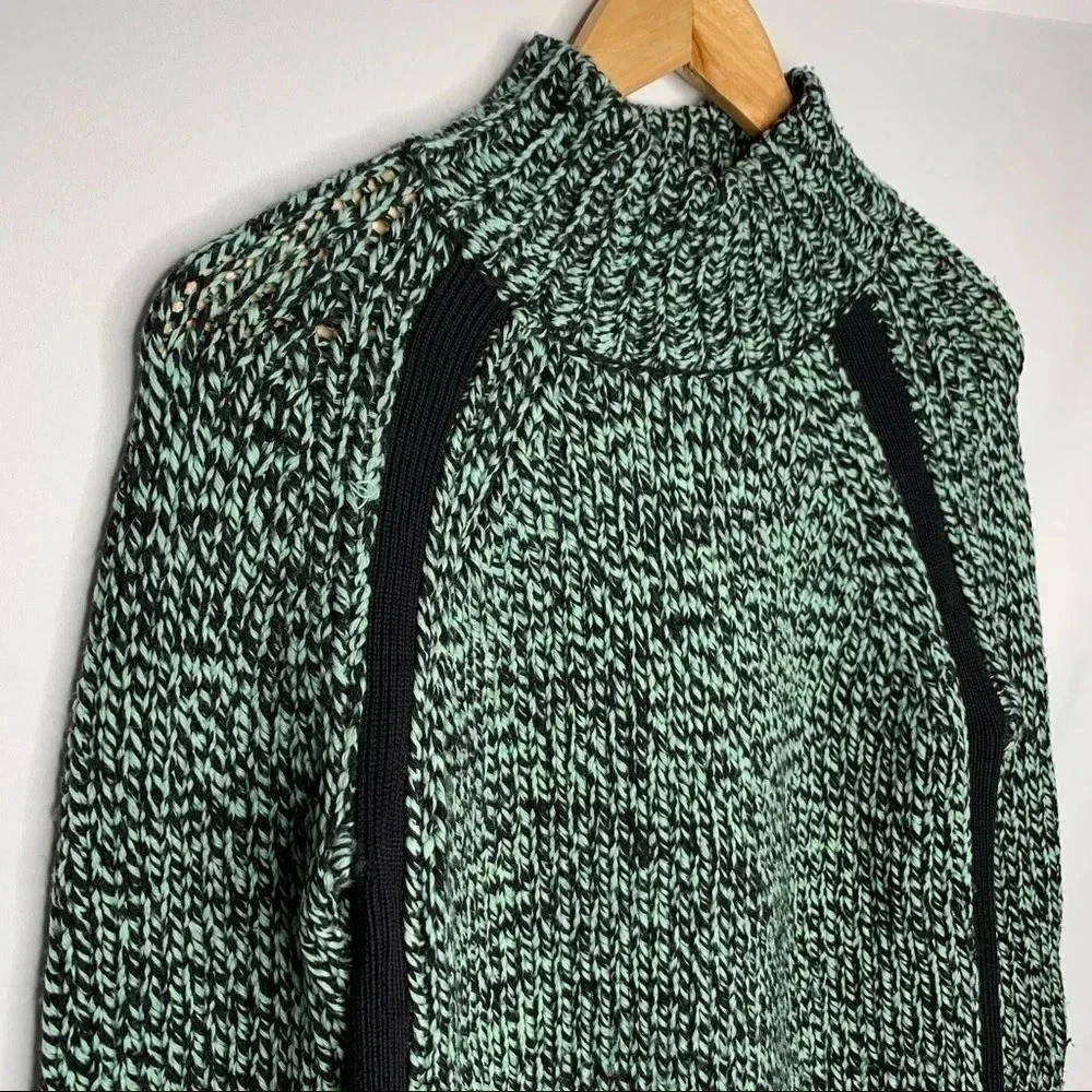 Theory Riona Ultra Fine Wool Sweater Size Medium